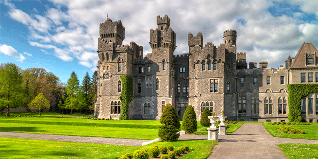 stay in a castle in ireland