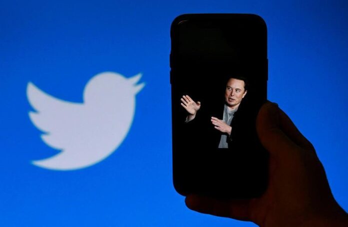 Twitter relaunching subscriber service after debacle